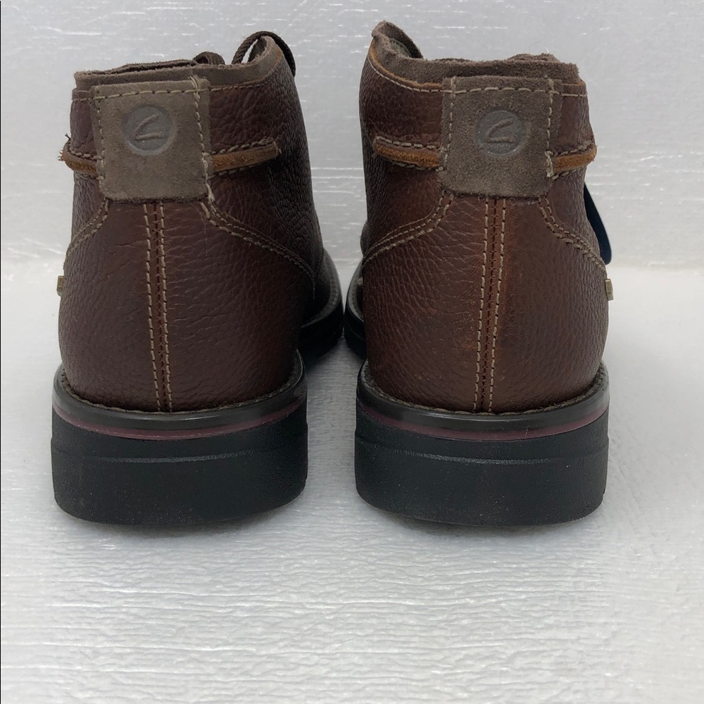NEW Clarks Morris Peak Waterproof Brown Tumbled Leather Chukka Boot Men’s Size 7 - Picture 4 of 16